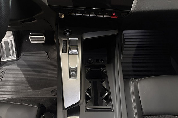 Peugeot e-308 29 of 30