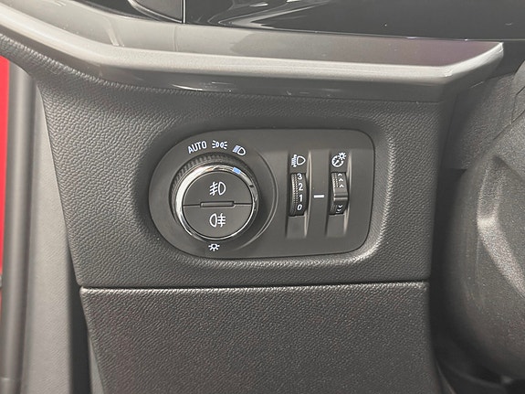 Opel Mokka-e 13 of 26