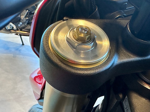 Ducati Hypermotard V2 - 2027-modell på lager! 12 of 15