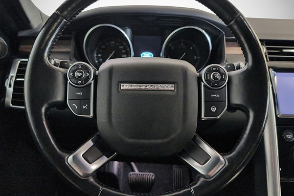 Land Rover Discovery 17 of 28