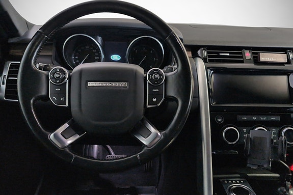 Land Rover Discovery 18 of 28