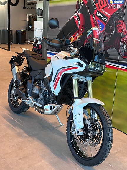 Ducati DesertX - 2027-modell på lager! 4 of 13