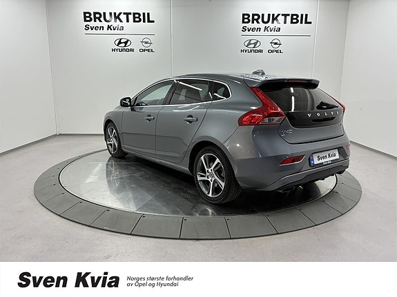 Volvo V40 6 of 30