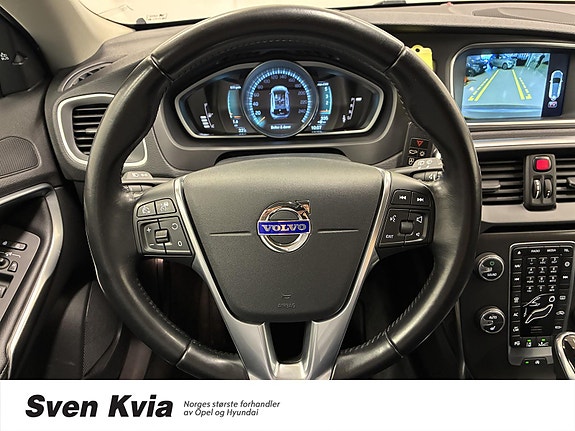 Volvo V40 10 of 30