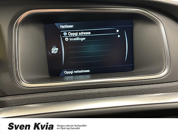Volvo V40 24 of 30