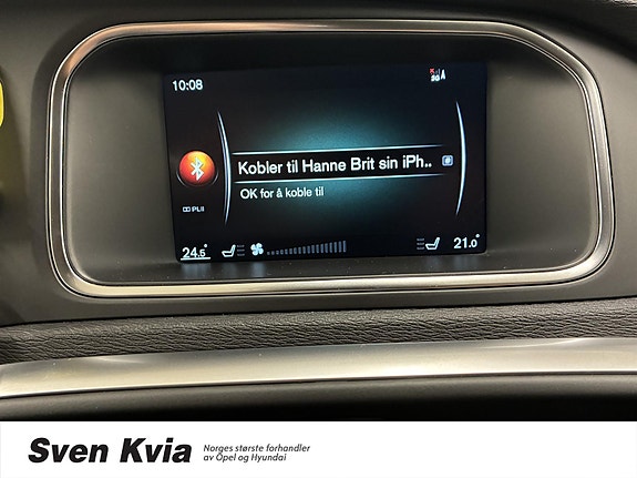 Volvo V40 22 of 30