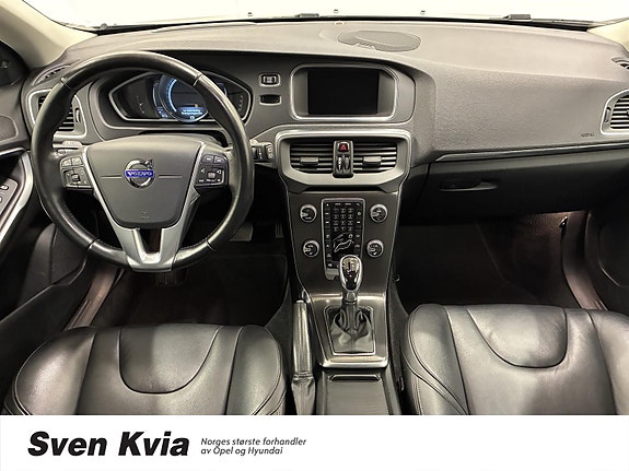 Volvo V40 9 of 30