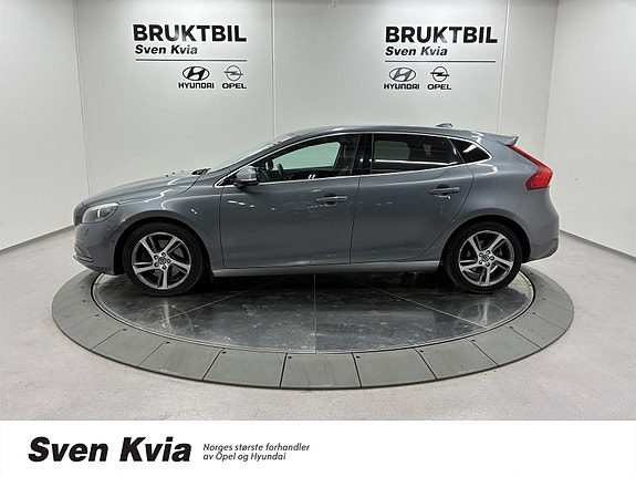 Volvo V40 5 of 30