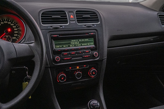 Volkswagen Golf VI 9 of 22