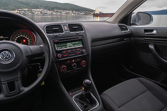 Volkswagen Golf VI 10 of 22