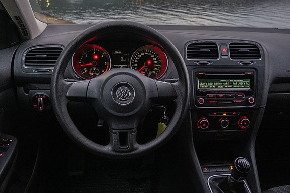 Volkswagen Golf VI 7 of 22