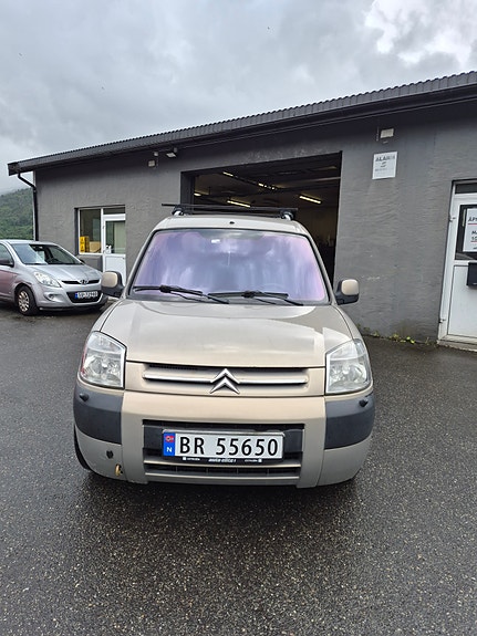 Citroen Berlingo 2 of 26
