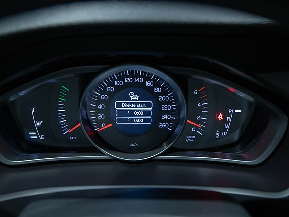 Volvo V40 Cross Country 17 of 19
