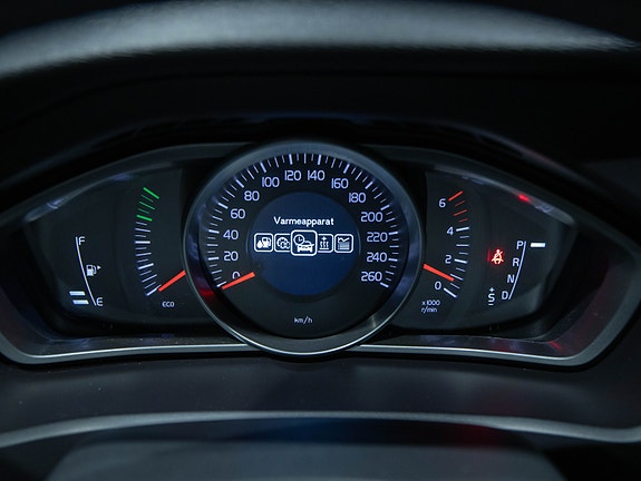 Volvo V40 Cross Country 16 of 19