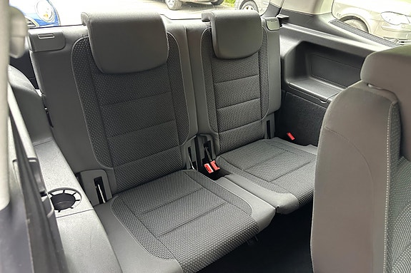 Volkswagen Touran 14 of 30