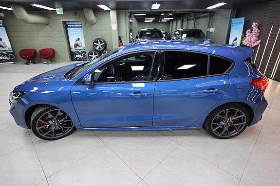 Ford Focus 14 of 30