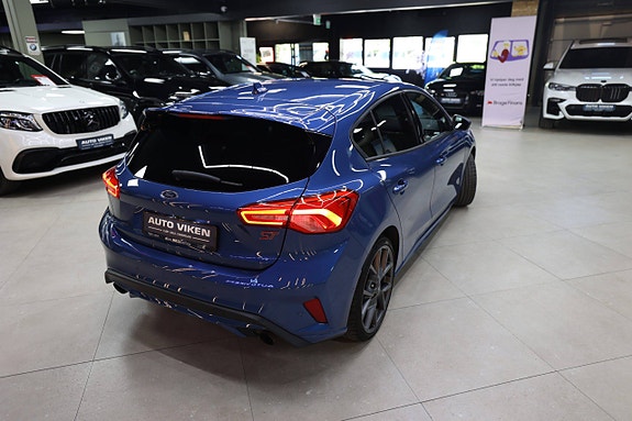 Ford Focus 17 of 30