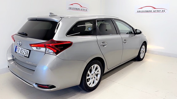 Toyota Auris 11 of 21