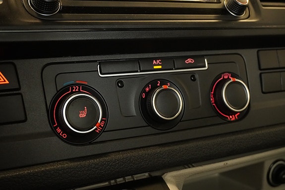 Volkswagen Transporter 18 of 22