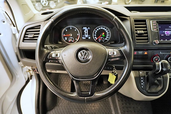 Volkswagen Transporter 15 of 22