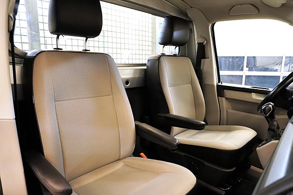 Volkswagen Transporter 21 of 22