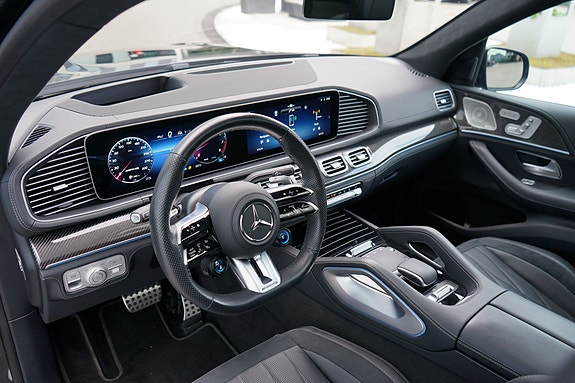 Mercedes-Benz GLS63 23 of 30