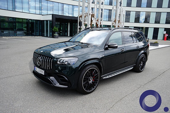 Mercedes-Benz GLS63 2 of 30