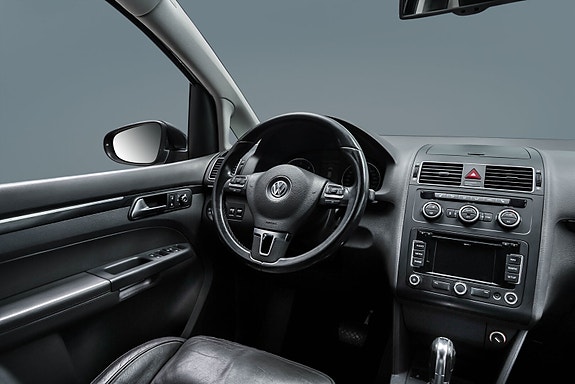 Volkswagen Touran 17 of 30