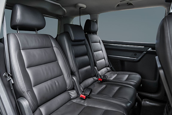Volkswagen Touran 30 of 30