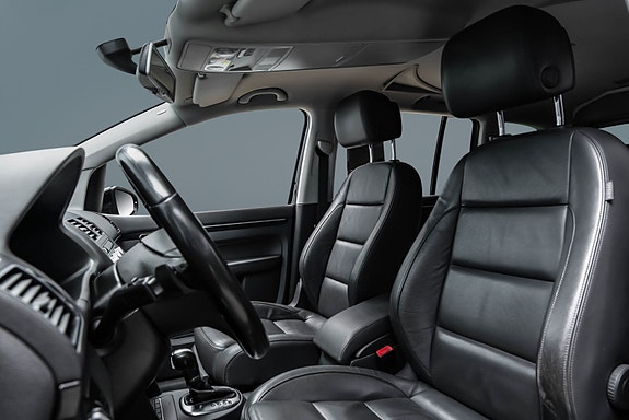 Volkswagen Touran 16 of 30