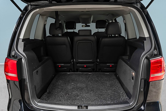 Volkswagen Touran 14 of 30