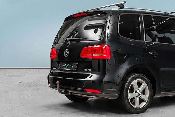 Volkswagen Touran 7 of 30