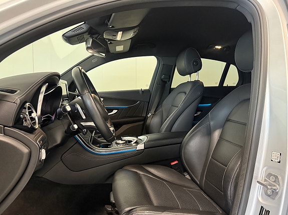 Mercedes-Benz GLC350 e 17 of 26