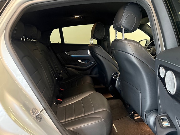 Mercedes-Benz GLC350 e 8 of 26