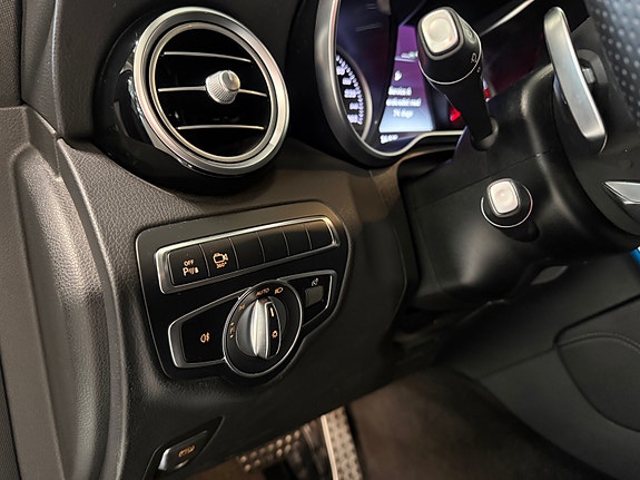 Mercedes-Benz GLC350 e 21 of 26