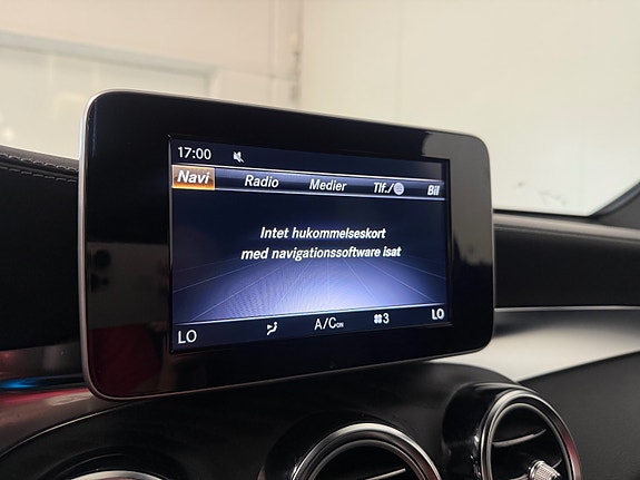 Mercedes-Benz GLC350 e 23 of 26