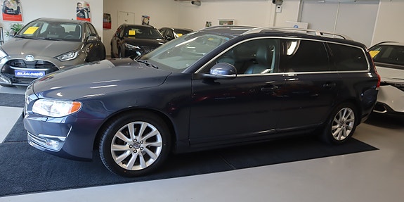 Volvo V70 3 of 30