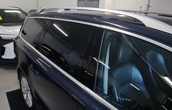 Volvo V70 8 of 30