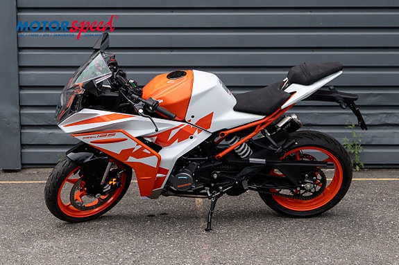 KTM RC 125 5 of 8