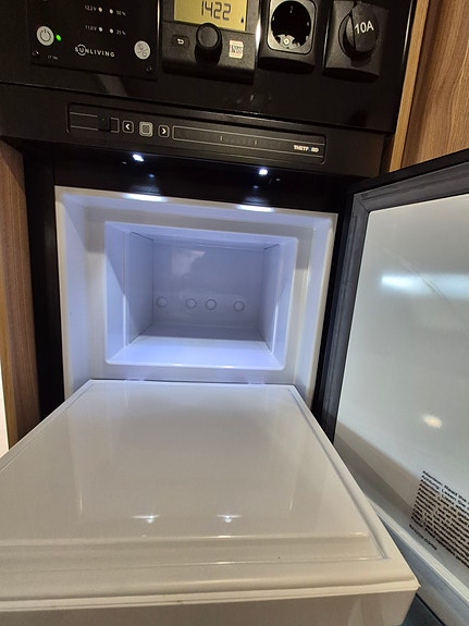 Sun Living S 75 SL / Truma Combi E / Gulvvarme / Stekeovn / Senkeseng ++ 24 of 30