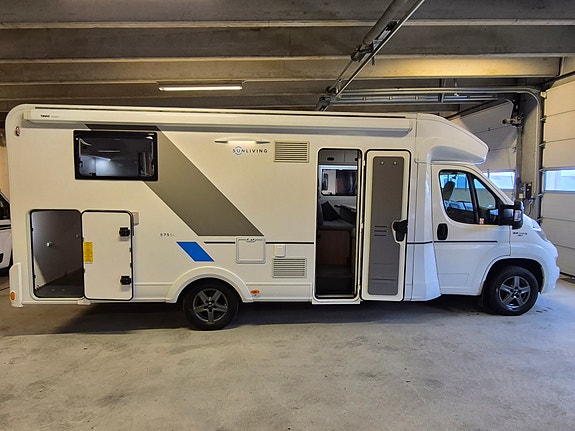 Sun Living S 75 SL / Truma Combi E / Gulvvarme / Stekeovn / Senkeseng ++ 2 of 30