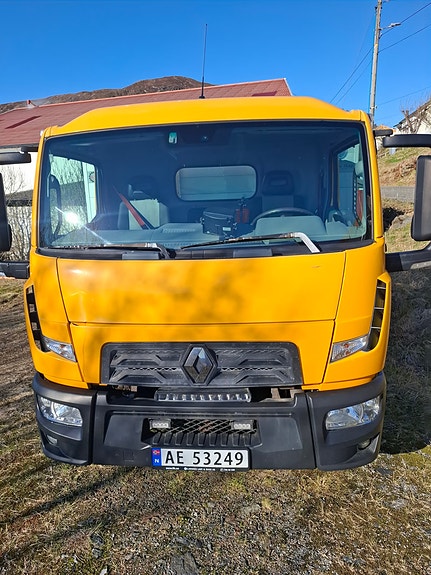 Renault D 7,5 – 2017 – automat – 74 500 km 2 of 10