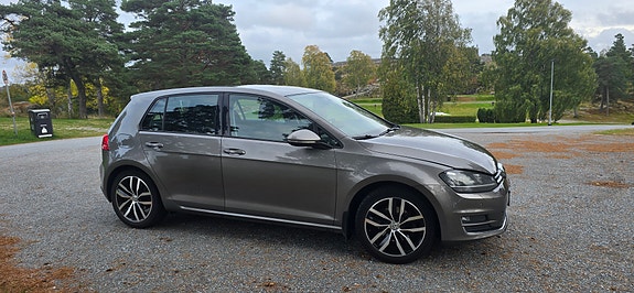 Volkswagen Golf VII 4 of 17