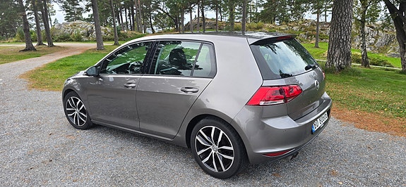 Volkswagen Golf VII 7 of 17