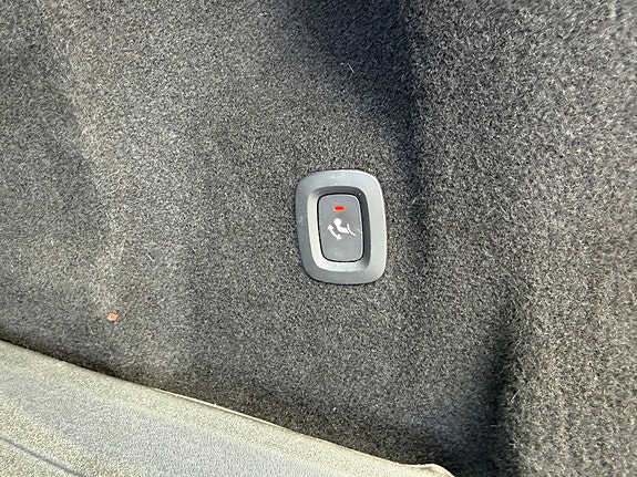 Volvo XC60 28 of 30