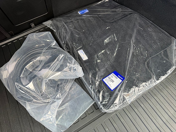 Volvo XC60 27 of 30