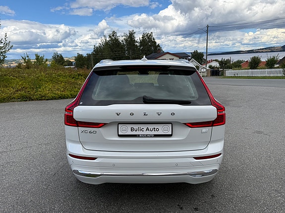Volvo XC60 7 of 30