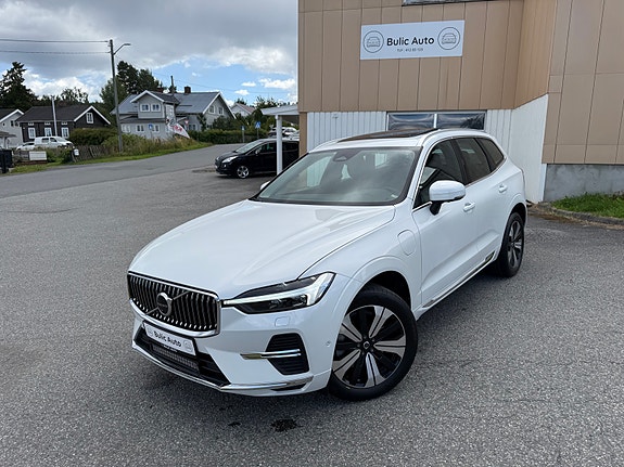 Volvo XC60 2 of 30