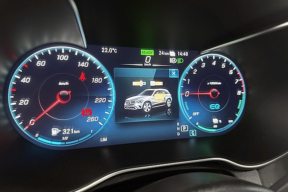 Mercedes-Benz GLC300 e 23 of 28