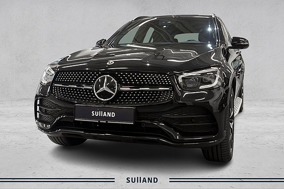 Mercedes-Benz GLC300 e 3 of 28